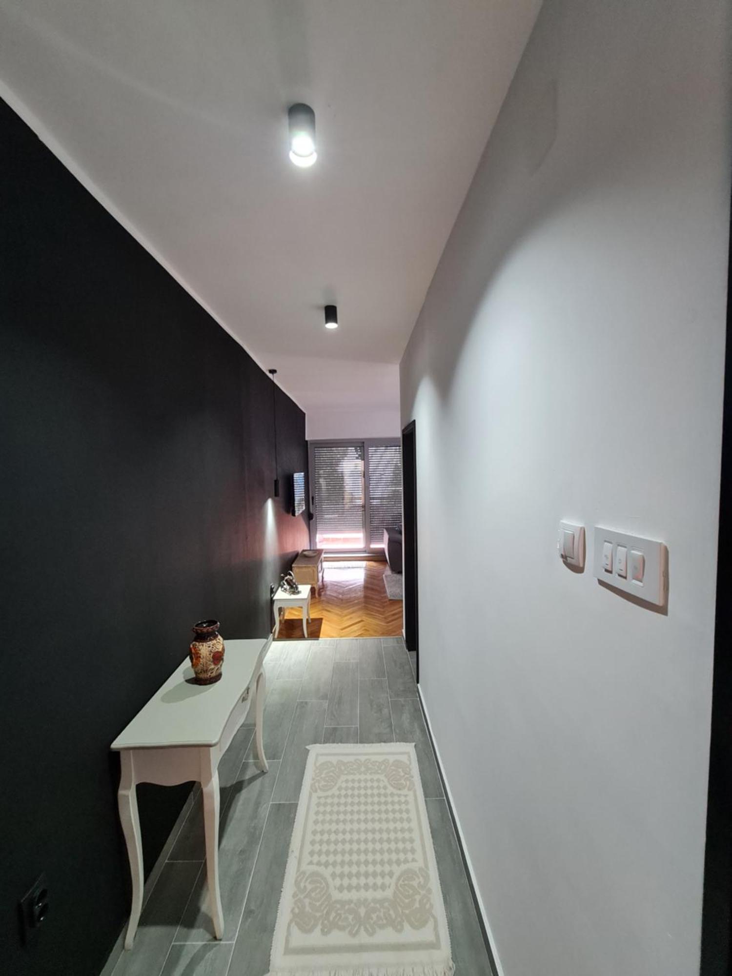 Apartment Ralf Ulcinj Esterno foto