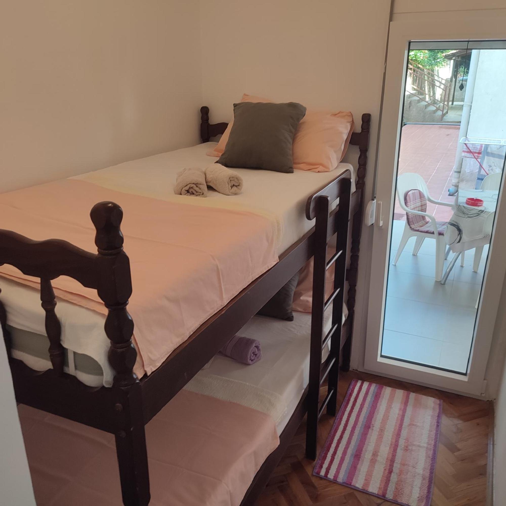 Apartment Ralf Ulcinj Esterno foto
